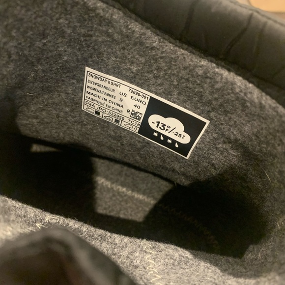 Bogs snowday boots. - Picture 2 of 2